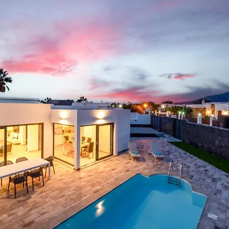 La Nueva By Vila