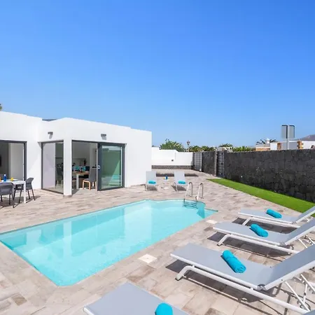 La Nueva By Πλάγια Μπλάνκα